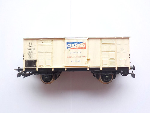Wagon Piko Marchandise FS Italia Frigorifique Couvert Marquage Cinzano Réf 56448 | Condition: Occasion