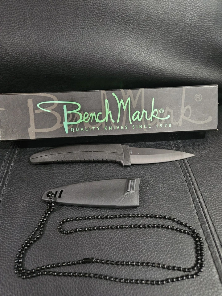 Bench Mark Fixed Blade BMK007 New In Box Never Used with Sheath - Image 2 of 4