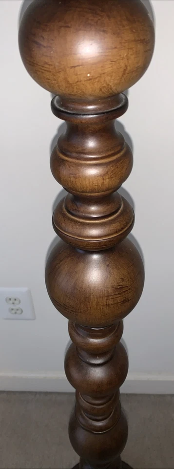 Lámpara de piso de madera color oscuro tipo A 58" x 15" usada buen estado 14 lb Foto 4 de 4