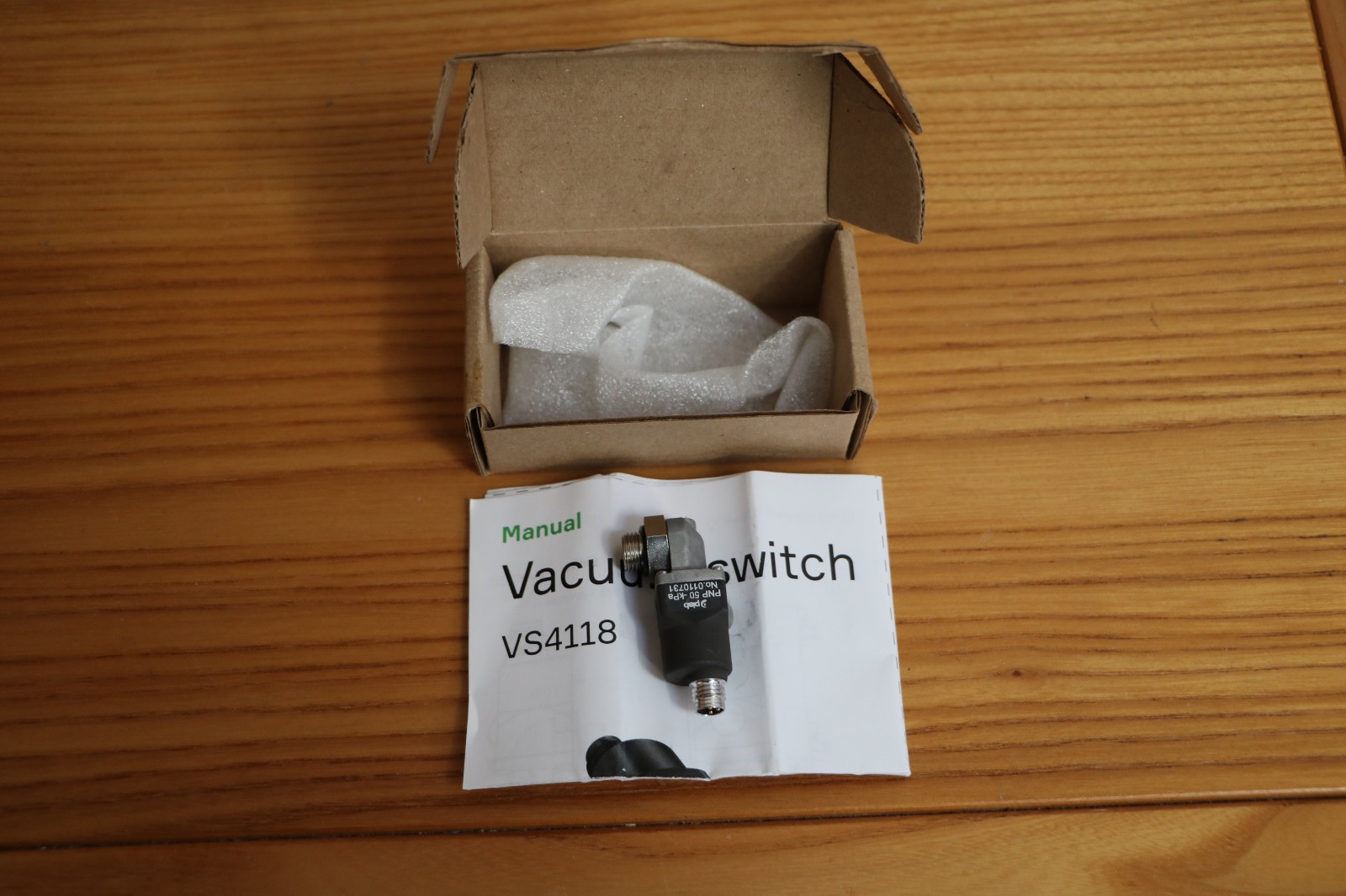 Vacuostat VS4128 PIAB 0110731 à sortie numérique PNP NO et raccord G1/8