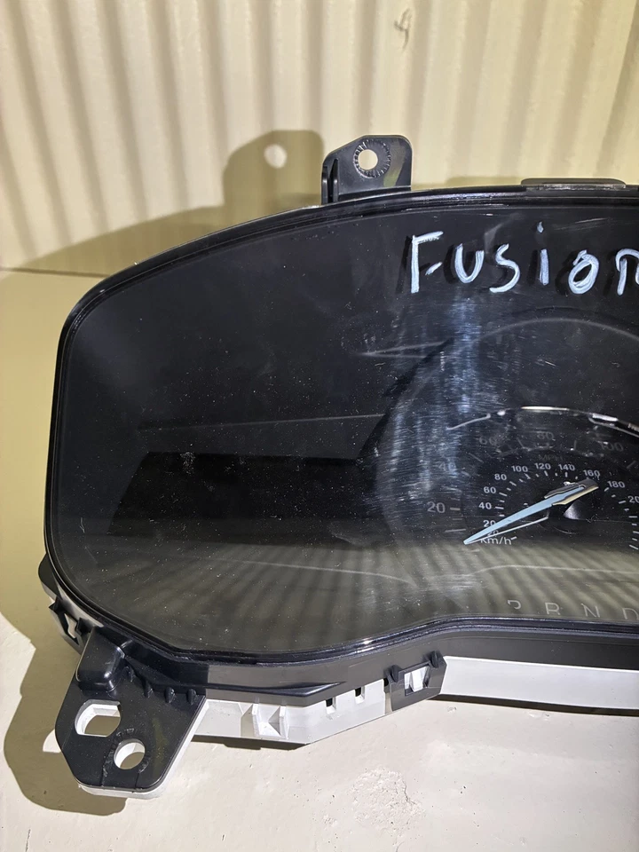 Cuadro de instrumentos velocímetro Ford Fusion 2014 tablero *millas no conocidas* Foto 2 de 4