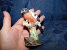 COLLECTABLE BULLFINCH BIRD ON LOG FIGURINE BISQUE FINISH BONE CHINA 3.75"