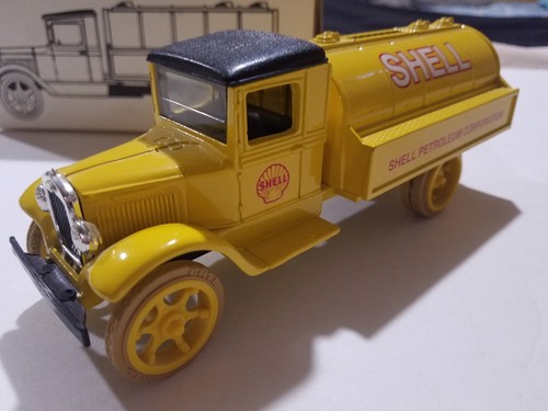 12559 COIN BANK 1993 ERTL 1931 HAWKEYE TANKER SHELL NIB - Picture 4 of 6