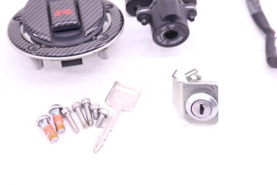 554様 2013 11-23 SUZUKI GSXR 750 GSXR750 OEM LCOKSET IGNITION GAS CAP