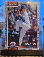 2026 Topps Series 1 Jonah Tong Rookie Mets #4 Spring Training Variation SP RC