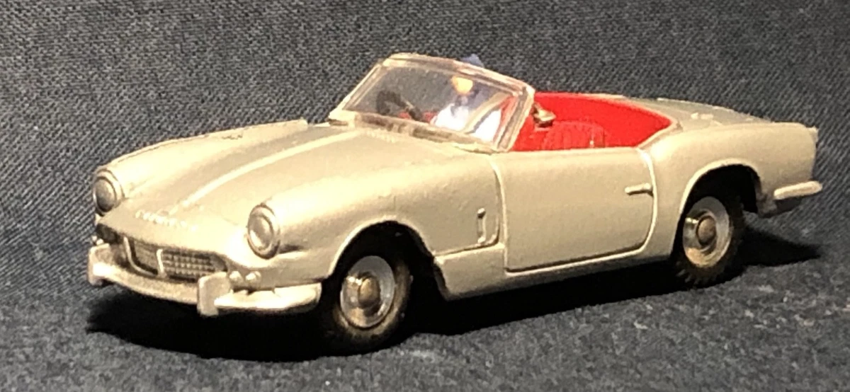 TRIUMPH TR2 sports réf 111 miniature 1/43 Dinky Toys Atlas neuve en boite - Collection
