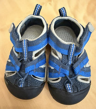KEEN Newport H2 Kids US 4 EU 19 Blue/Gray Closed Toe Sandals Hook Loop