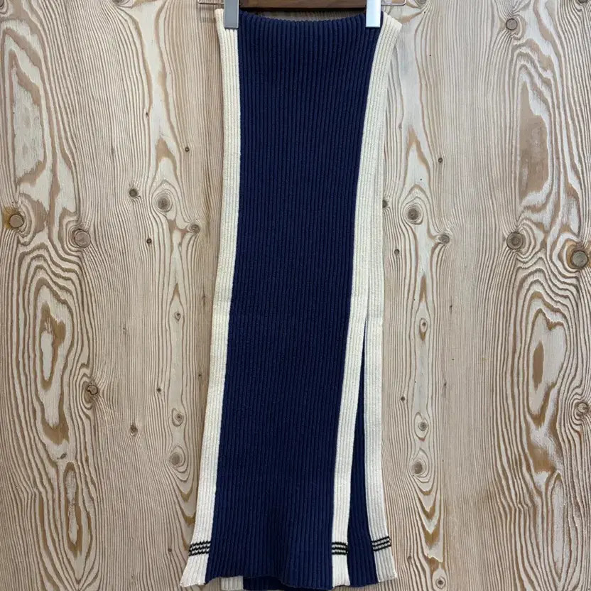 Stone Island Knit Muffler, Stylish Winter Accessory, Pre-Owned thumbnail 8