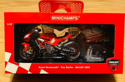Minichamps 1/12 - Ducati Desmosedici Bayliss MotoGP Valencia 2006 - Figurine Diecast