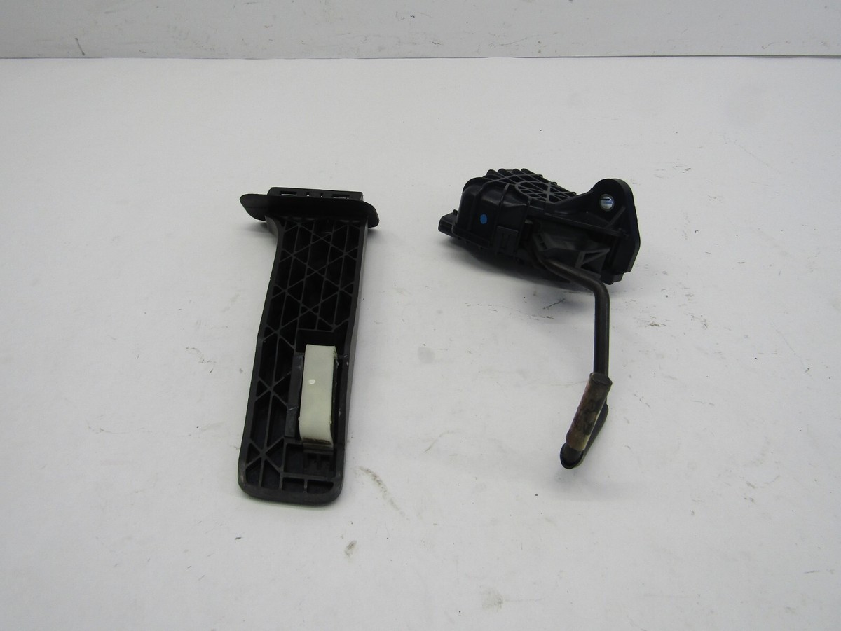 Lexus Gs300 Gs430 Gas Accelerator Pedal 78120-30a10 2006 OEM