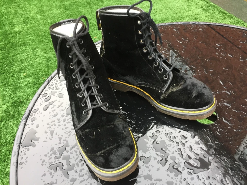 Vintage Dr Martens 1460 black velvet textile boots UK 6.5 EU 40 Made in England - Image 3 of 4