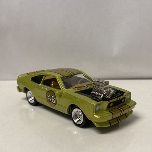 1976 76 Ford Mustang II Cobra Collectible 1/64 Scale Diecast Diorama Model - 第 1/4 張圖片