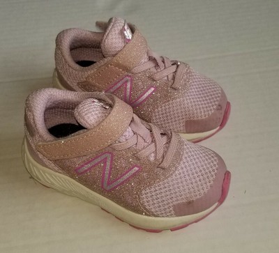 pink sparkle tennis shoes