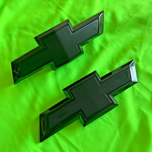 Chevy Camaro 2014-2024 Grille Trunk Emblem Set Black Bowtie Chevrolet Logo Badge