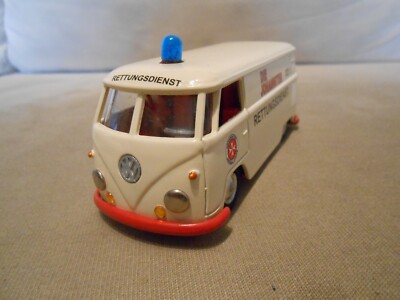 '' VW Bus T1 Bus Johanniter Rettungsdienst '' Gama Mini Mod 1:43 No. 955