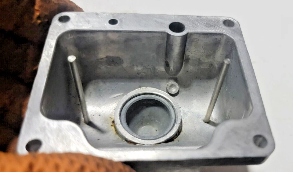 Carburador derecho flotador B 1970-1972 Yamaha DS7 R5 R5B R5C Foto 2 de 4