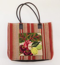 Tote z szytymi warzywami na kieszeni (103)