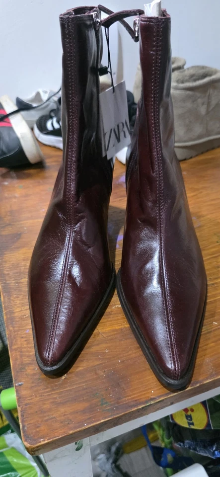 burgundy Zara leather ankle boots - Image 1 of 4