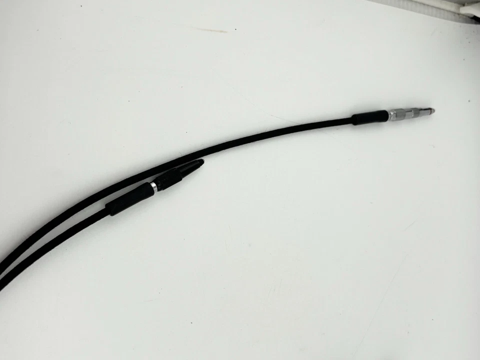 Nikon AR-7 Double Cable Release For Bellows - Image 2 of 4