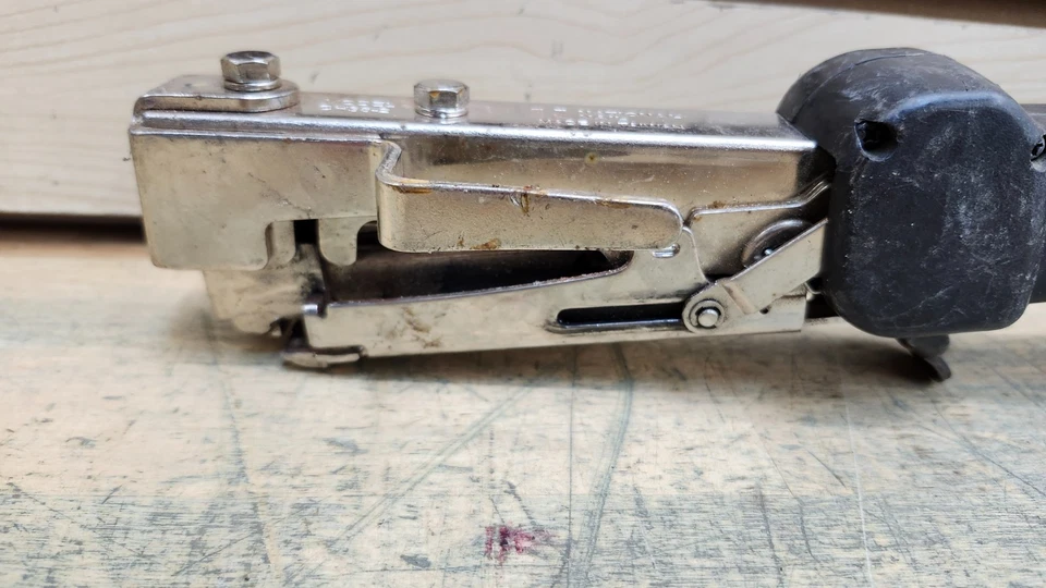 Grampeador Stinger CH38-2 tampa martelo ferramenta *USADO* - Imagem 2 de 4