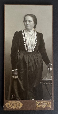 CdV Foto junge Dame Giessen Hessen, Atelier Zimmer, (C2085)