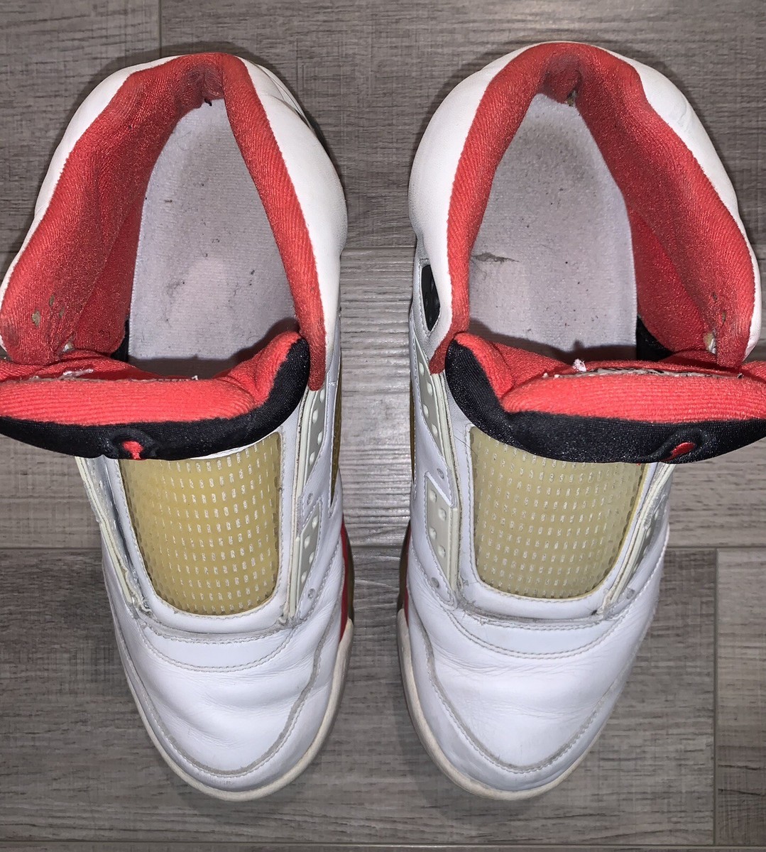 READ* Nike Air Jordan 5 Retro Fire Red 136027-120 Men's Size READ* Nike Air Jordan 5 Retro Fire Red 136027-120 Men's Size