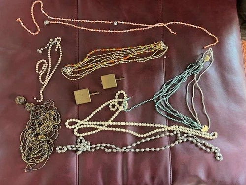 Vintage Lot of Jewelry Costume & More Repair Lot Necklaces & More