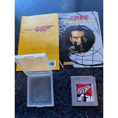 Vintage James Bond 007 Nintendo Game Boy 1998 Plastic Case & Paperwork