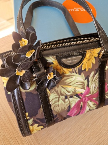 Karen Millen Original Daisy Mini Bag - Picture 5 of 5