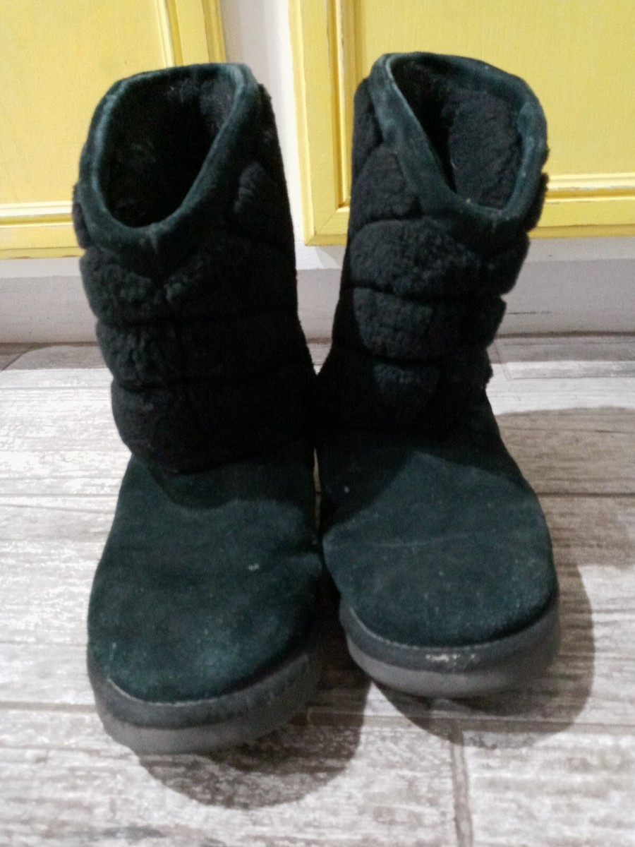 UGG Tania Black Suede Sheepskin Cuff Short Winter Boots Size 10