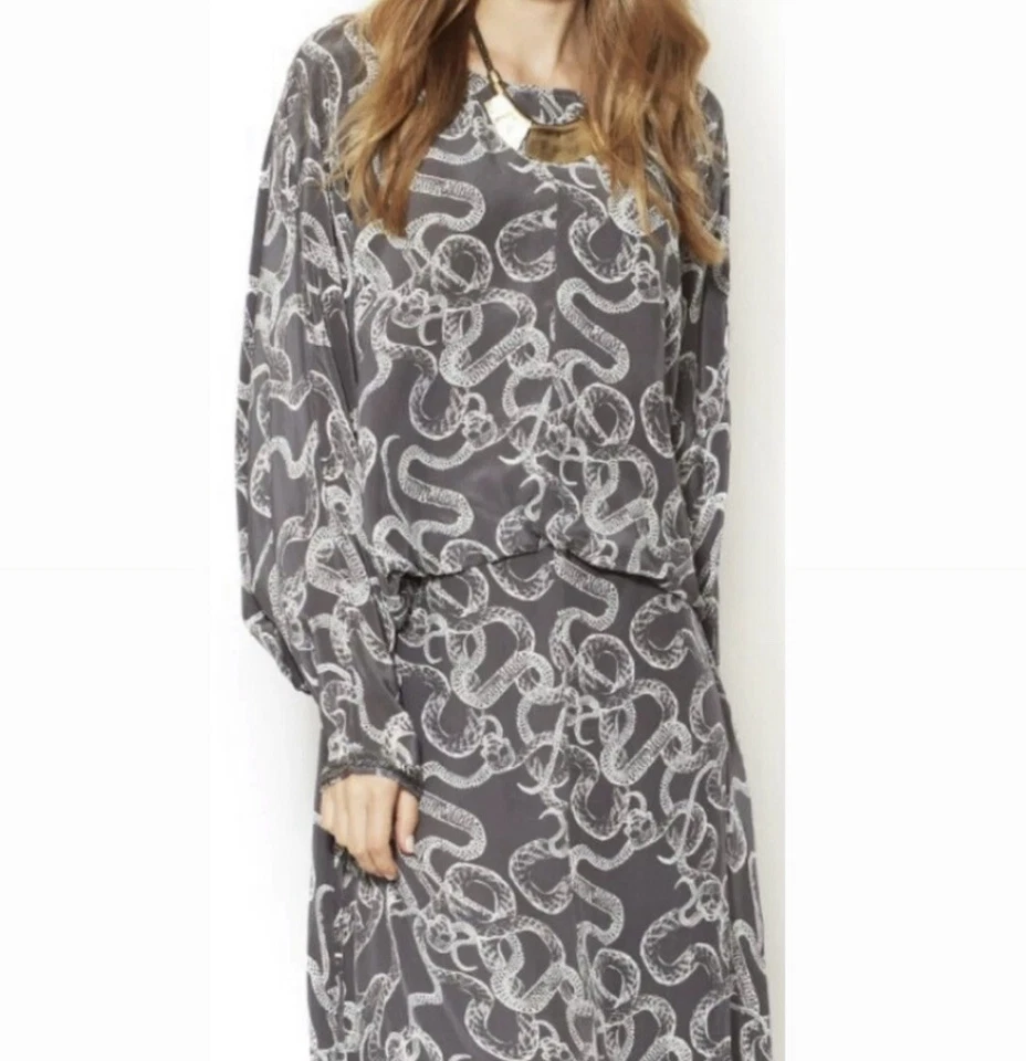 Vestido maxi feminino inverno Kate de seda tamanho XS estampa de cobra manga de morcego 100% seda novo com etiquetas - Imagem 3 de 4