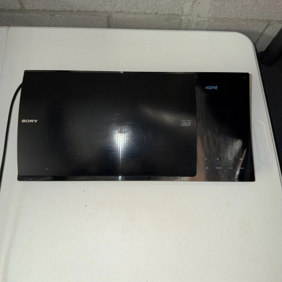Receptor de cine en casa Sony HBD-N790W DVD 3D Blu-Ray sin control remoto ni HDMI.     s2 Foto 2 de 4