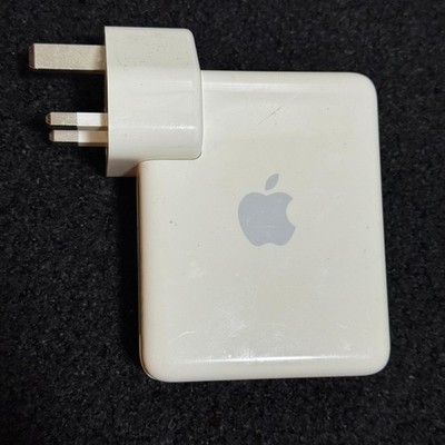 Apple 67W USB-C Power Adapter für MacBook Series - Weiß funktionstüchtig 