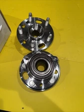 Front or Rear Wheel Bearing Hub for Chevy Impala Malibu Equinox Regal Terrain