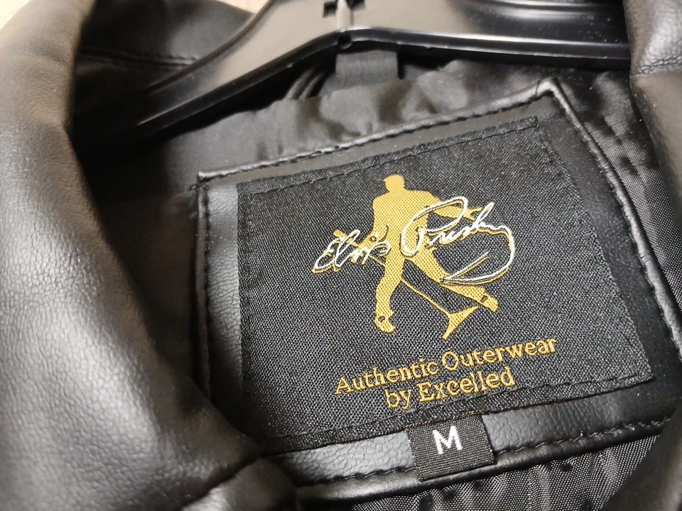 Chaqueta de cuero sintético mediana Elvis Presley de ExcelledThe King of Rock and Roll Foto 4 de 4