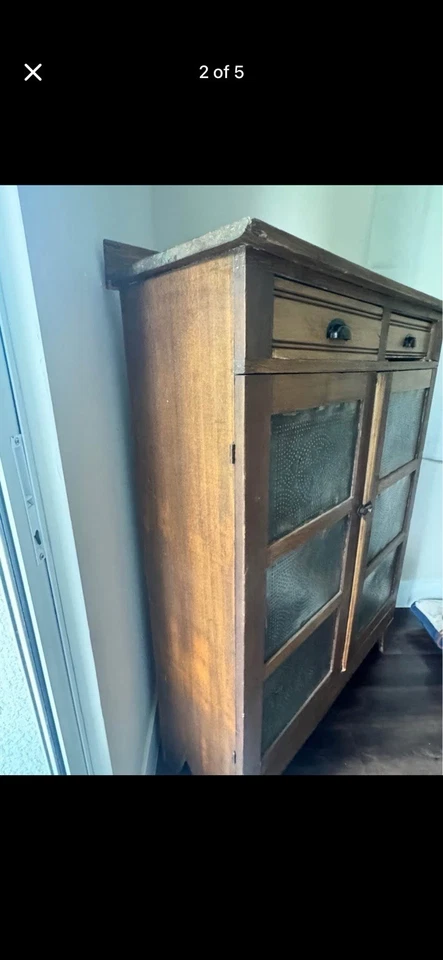 Antiguo panel de hojalata perforado seguro para pastel para muebles primitivos armario Foto 2 de 4