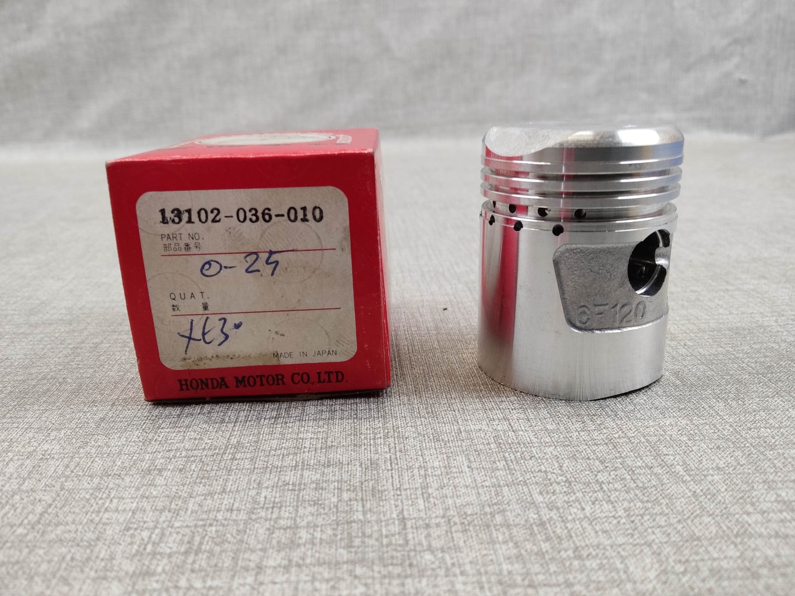 Piston d'origine Honda 13102-036-010 côte +0.25mm CF120 pour moto Z50A