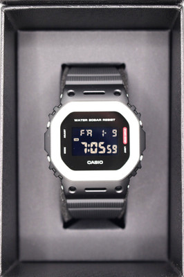 Casio G-Shock GM-5600BM-1JF Metall Digital Herrenuhr Japan JP Modernes Design