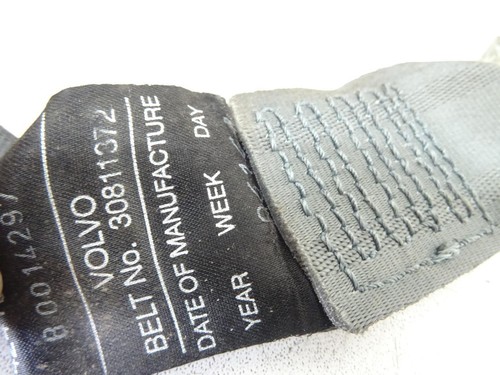 CEINTURE DE SECURITE AVANT DROIT Volvo V40 (VW) Combi 1.8 16V (B4184S) 30811372 - Photo 2/6