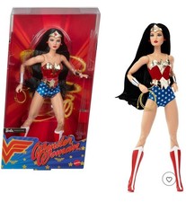 Barbie Mujer Maravilla Muñeca Coleccionable en Traje Tanque Rojo y Azul DC Mattel Barbie