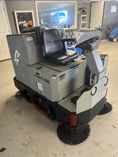 Lavasciuga Pavimenti Ride-On TomCat Factory Cat XR 36C 91cm - usage example