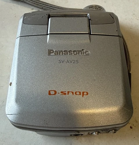 Panasonic D-snap SV-AV25 Digital Palmcorder Camcorder- Silver TESTED  RARE video thumbnail