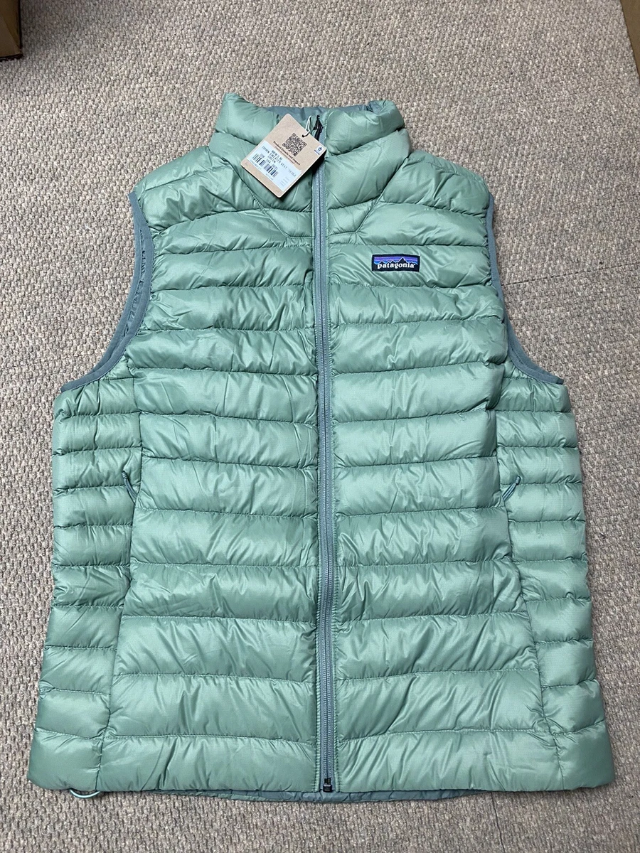 Green hotsell patagonia vest