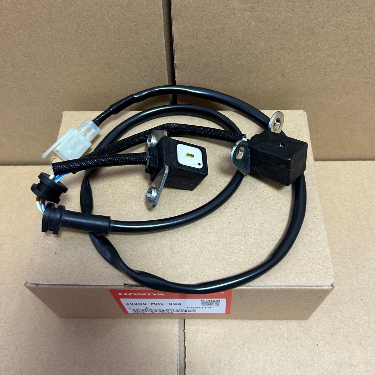 NEW】Honda Genuine 1988-2003 Shadow VLX 600 GENERATOR PULSE 30300