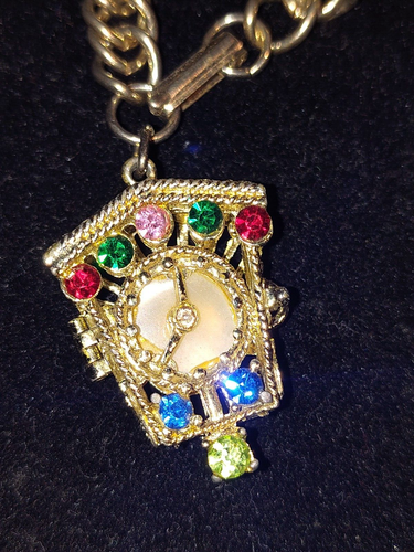 Rhinestone Cuckoo Clock Dangling Charm Bracelet 6.5" Chunky Gold Tone