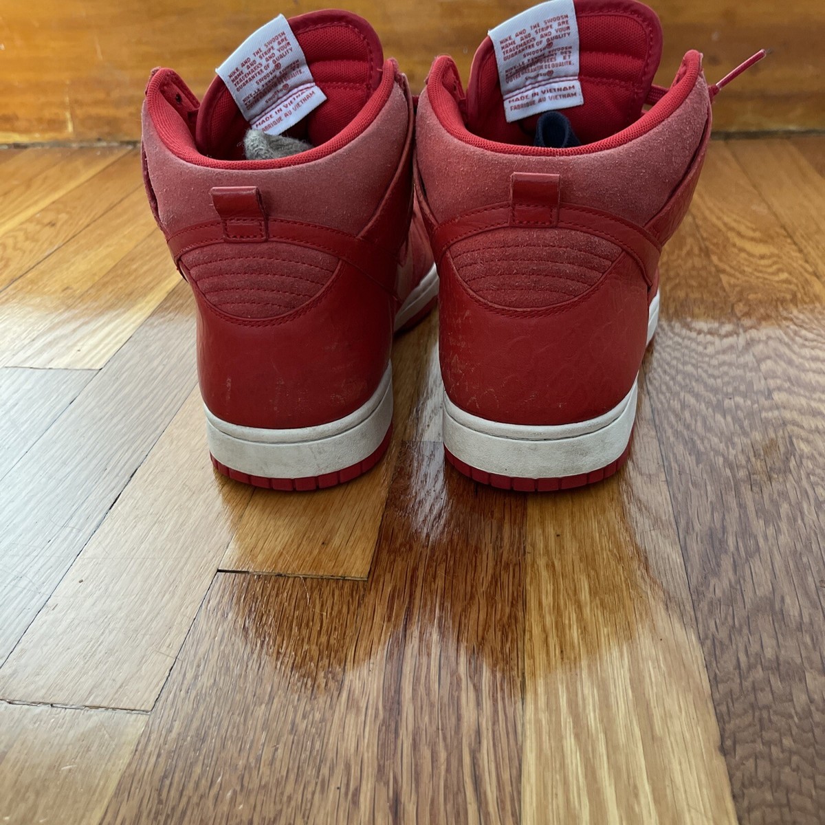 NIKE DUNK COMFORT PYTHON RED 705433-600 LACE UP SNEAKERS  display picture 1