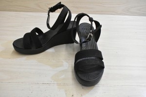 crocs leigh wedge
