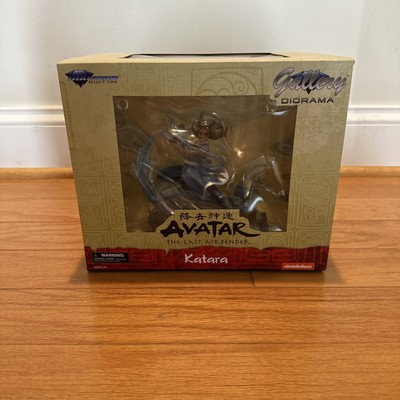 Diamond Select Toys Gallery - Avatar the Last Airbender: Katara 9'' PVC Statue