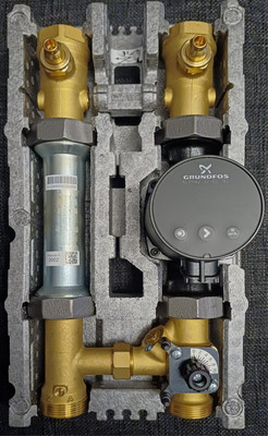Cosmo Pumpengruppe DN32 Mix mit Mischer, Stellmotor und Grundfoss Alpha2 32-60