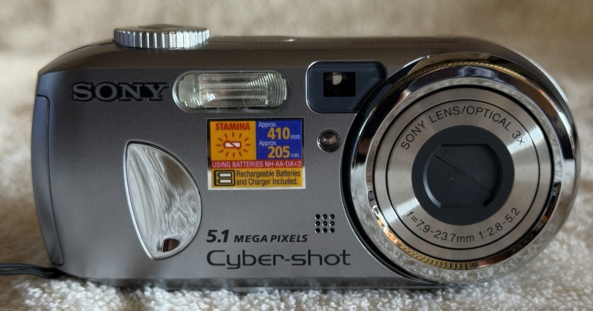 Sony Cyber-shot DSC-P93A 5.1MP Compact Digital Camera 3x Zoom
